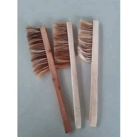 Sikat Lebah / sikat dari bahan bulu kuda / alat ternak Lebah