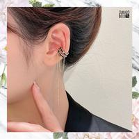 Gambar A13 - Anting Klip Jepit Ear Cuff Black Leather Kulit Korea Japan Retro dari juugobox15 Kab. Bandung 2 Tokopedia