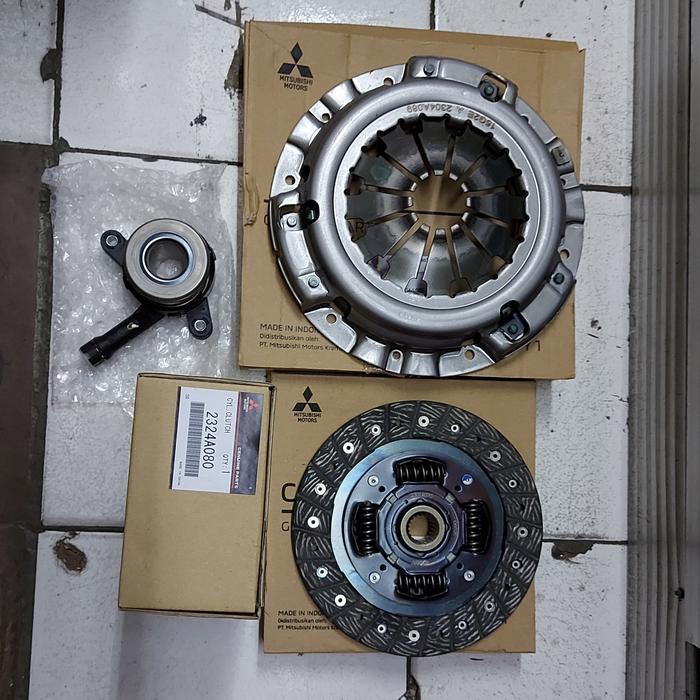 Gambar Kopling set Xpander Clutch Disc set Xpander Original Mitsubishi dari Ocean Tablet Kota Administrasi Jakarta Pusat Tokopedia