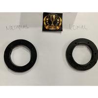 Gambar Karet Tutup Klakson Vespa Universal Vespa 2 Tak Grade A Metalplast dari Juara Vespa Kab. Malang 4 Tokopedia