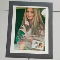 Gambar iklan warna Sabun LUX 2 potongan majalah jadul kuno lawas dari valerio collection Kota Denpasar 1 Tokopedia