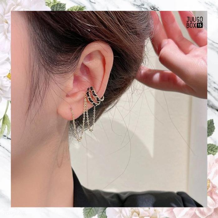 Gambar A13 - Anting Klip Jepit Ear Cuff Black Leather Kulit Korea Japan Retro dari juugobox15 Kab. Bandung Tokopedia