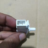 Gambar switch pintu kulkas LG original dari Huda Teknik Kota Bekasi 2 Tokopedia
