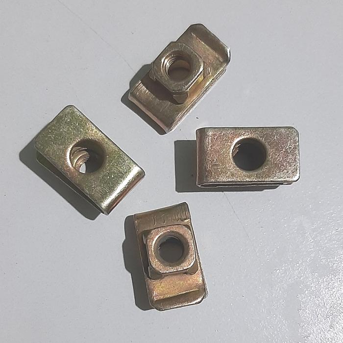 Gambar klem klip slebor, spakbor m6 baut 10 klip only dari AKUNDIBL0KIR Kota Surabaya Tokopedia