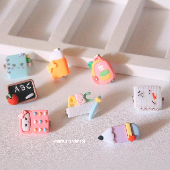 Gambar Bros dagu hijab /bros anak jilbab/aksesoris muslim/alat tulis grade A dari sindurandhu Kab. Klaten Tokopedia