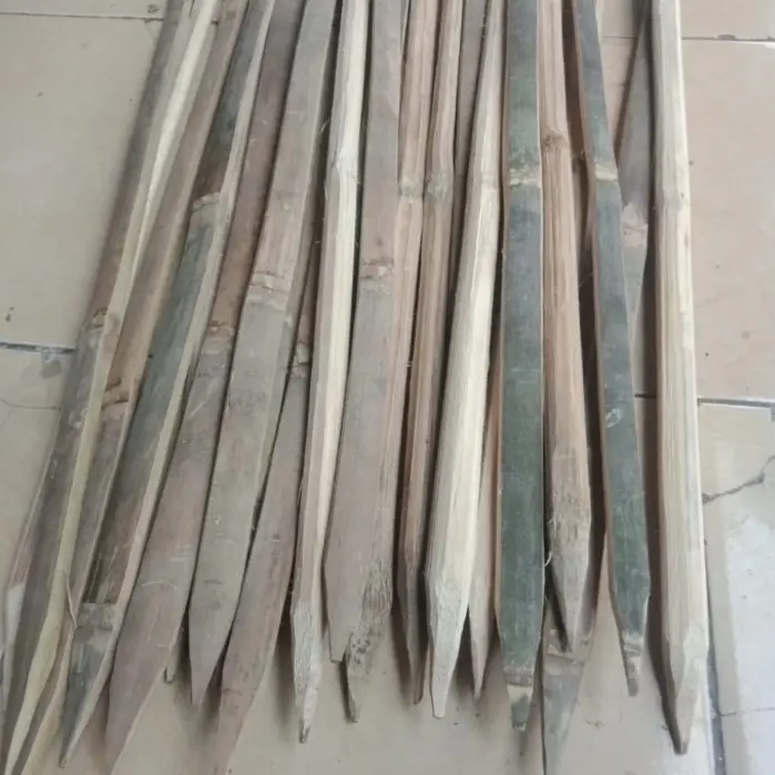 Ajir tanaman 1,5 meter ujung lancip 0
