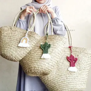 Tas Anyaman Wanita Pandan Mendong Tote Natural Free Gantungan