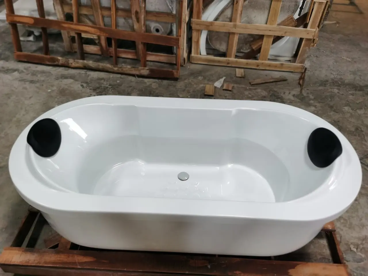 Bathtub Standing NEWTON Acrylic 180x86x60 cm + Afur Pop-Up + 2 Bantal