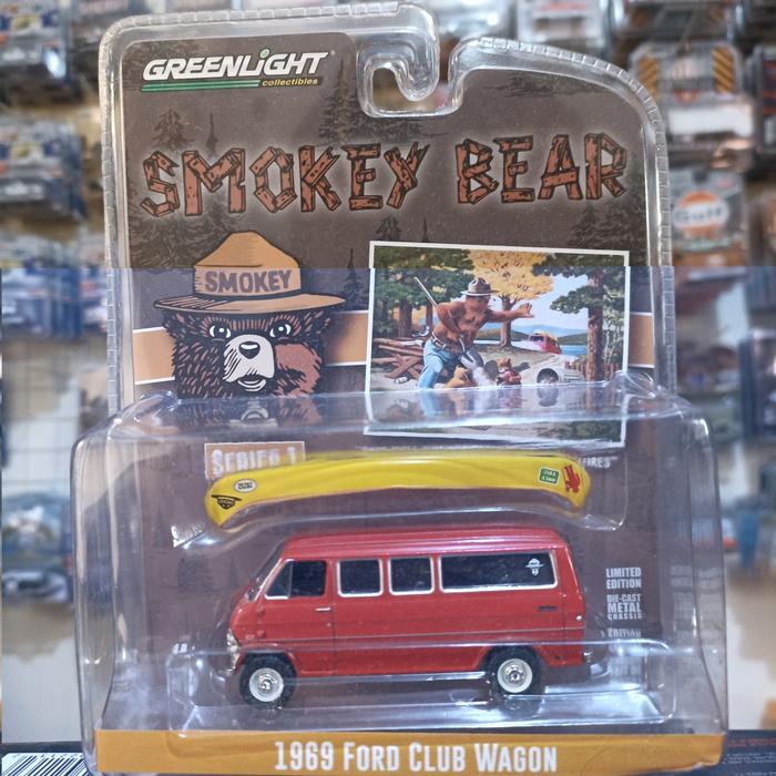 Gambar GREENLIGHT SMOKEY BEAR 1 1969 FORD CLUB WAGON dari Me & Hobbies Kota Administrasi Jakarta Timur Tokopedia