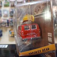 Gambar GREENLIGHT SMOKEY BEAR 1 1969 FORD CLUB WAGON dari Me & Hobbies Kota Administrasi Jakarta Timur 3 Tokopedia