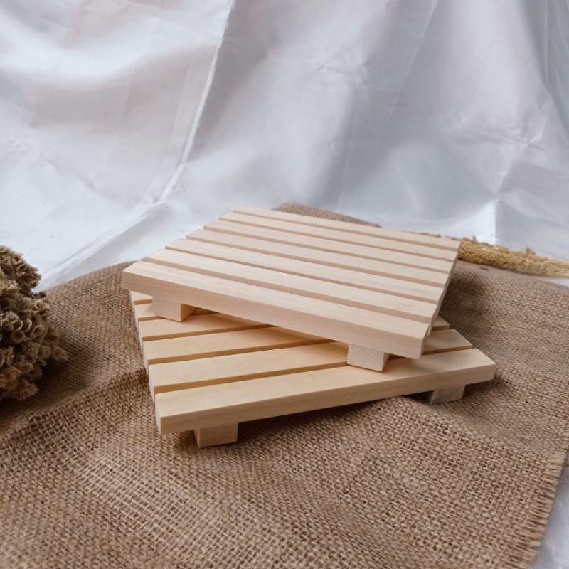 Product Introduction of Tatakan Panci Kayu Jati Anti Panas 20cm x 20cm x 1cm tatakan kayu aesthetic alas  panci Alat Dapur Peralatan 7