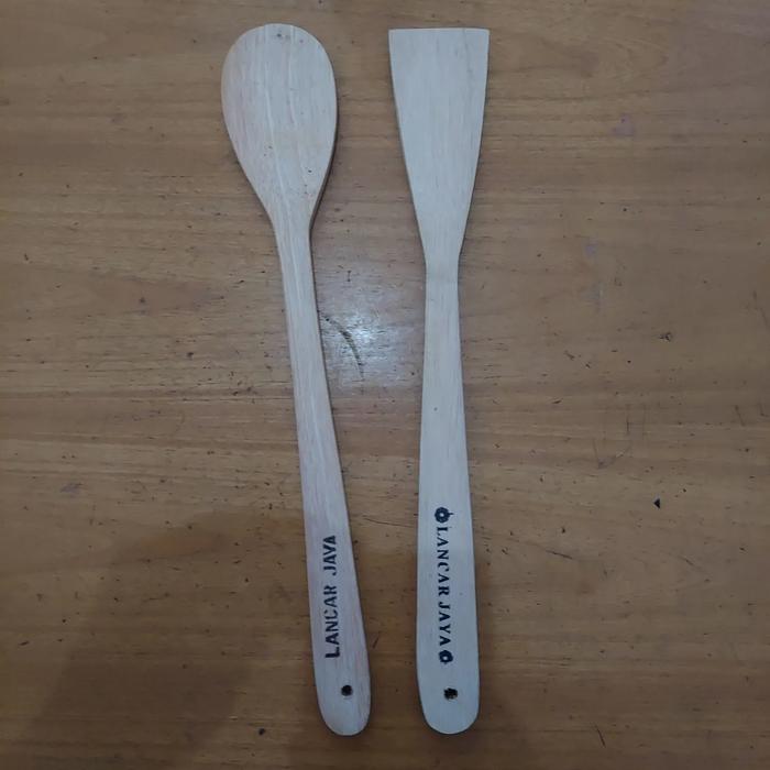Gambar Sutil / Spatula / Sendok Goreng Kayu Lancar Jaya - Dapur Karya Mdn dari Dapur Karya Mdn Kota Medan Tokopedia