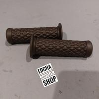 Gambar Handgrip Model Classic Wajik Universal Untuk Vespa/ Scoopy/DLL dari edchascootershop Kota Bekasi 4 Tokopedia
