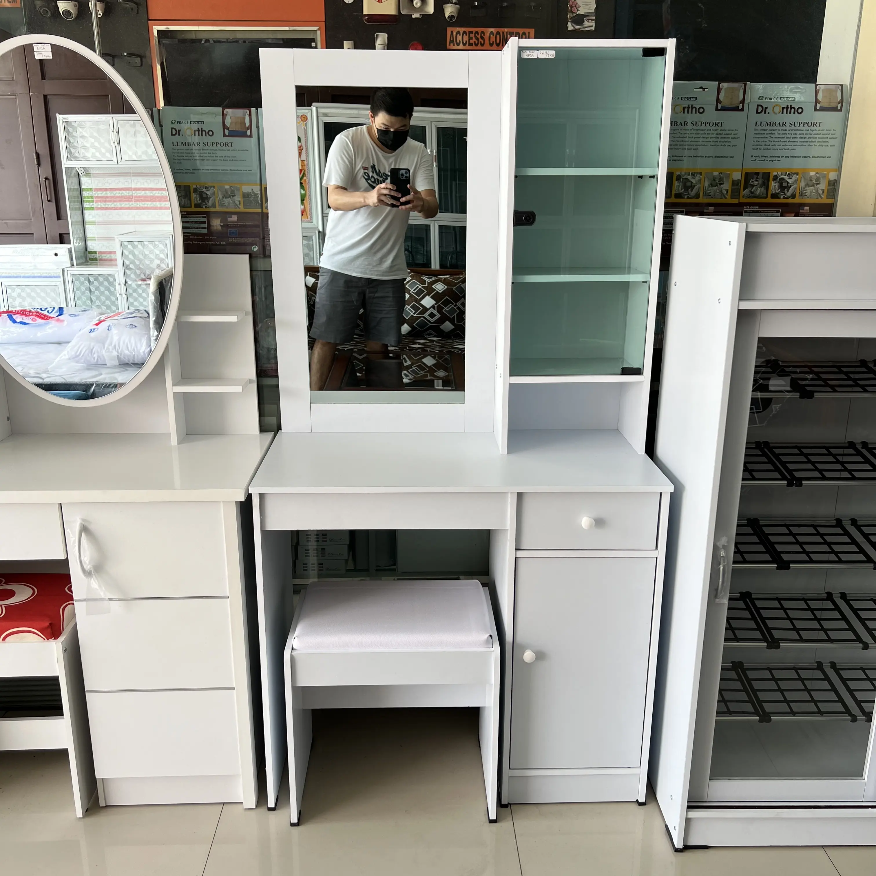 Meja Rias MR 810 putih white