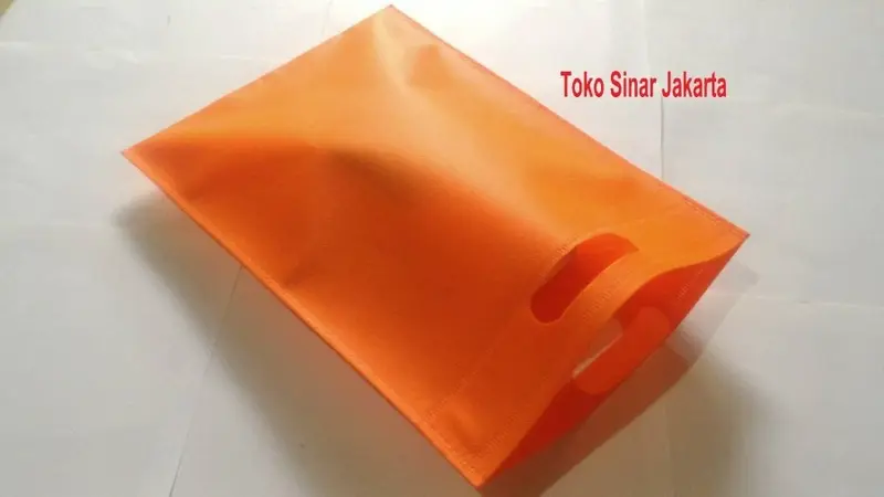 Tas Kain Oval / Goodie Bag / Spunbond 25 x 35 1