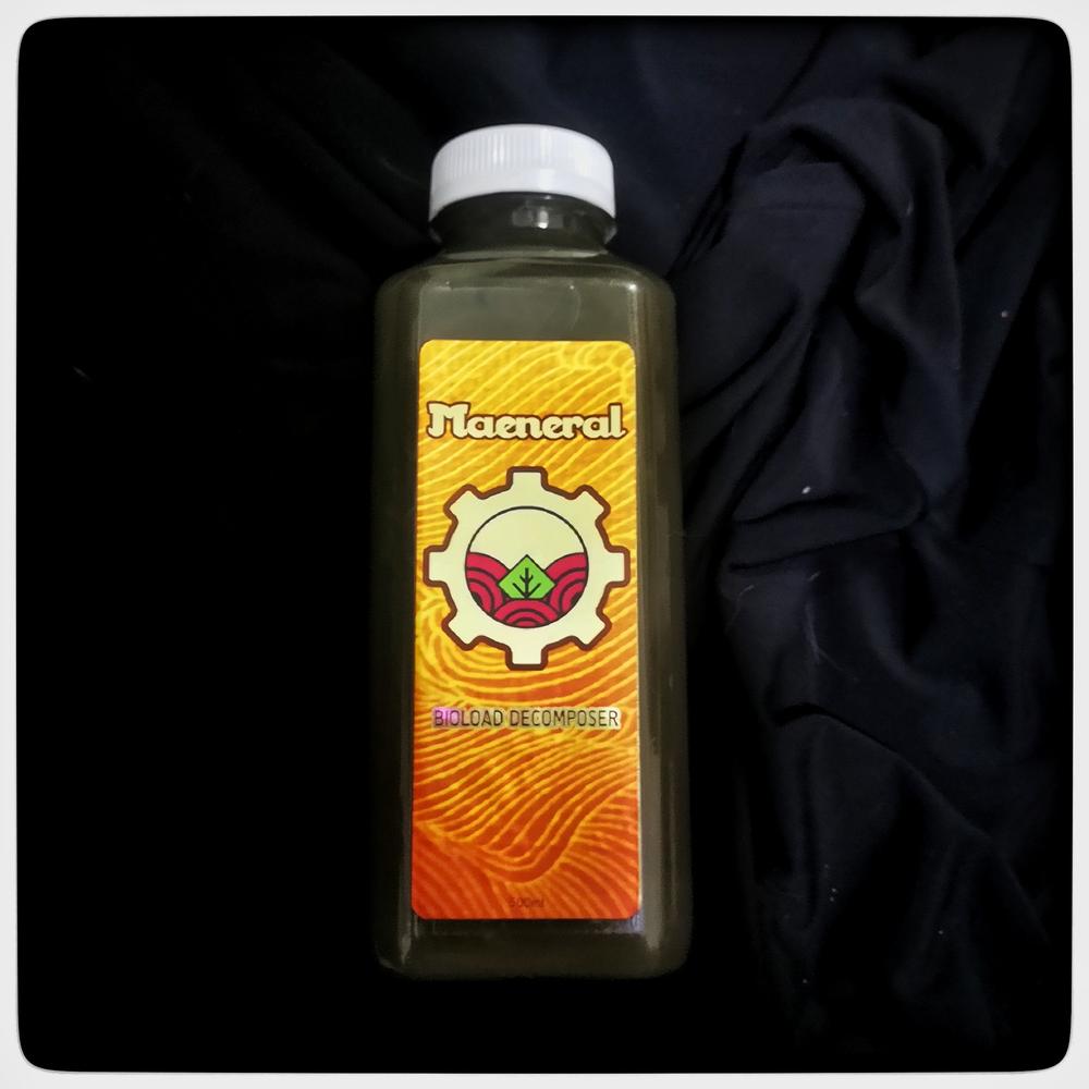 Maeneral bakteri cair aktif mix mineral sangat efektif untuk percepatan mature dan crystal clear pada tank dan kolam