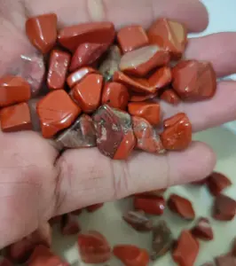 Natural Red Jasper 9-12 mm chip gravel paket 100 grams