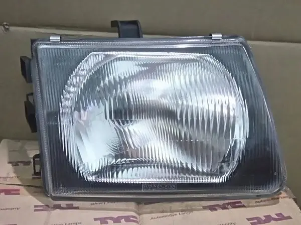 Headlamp Mitsubishi Kuda 96 - 2000 Aftermarket