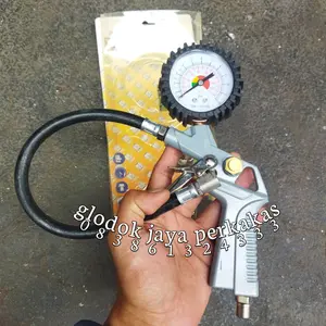 alat mengisi angin dan mengukur tekanan ban
