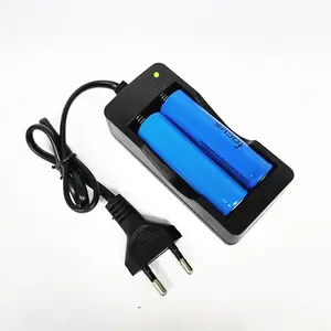 Charger Baterai Universal Indikator LED Pengisian Anti-Reverse Perlindungan Tegangan Berlebih untuk 1-4 Baterai Lithium-ion