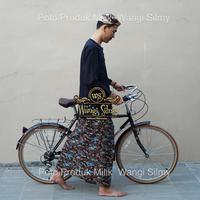 Gambar Sarung Batik Cirebon Motif Mega Mendung Biru Hitam - Sarung Batik Pria dari Wangi Silmy Kab. Cirebon 2 Tokopedia