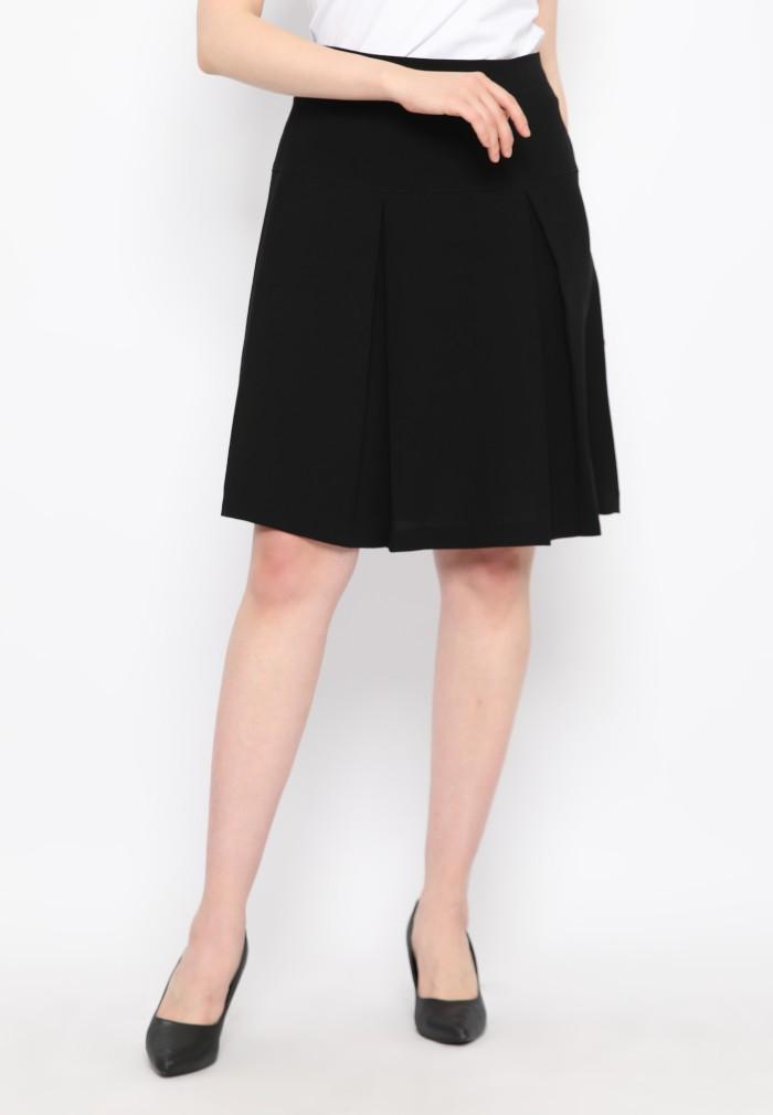 Gambar Lyne Halim Skirt Pendek 8132 dari Lyne Halim Kota Administrasi Jakarta Barat Tokopedia