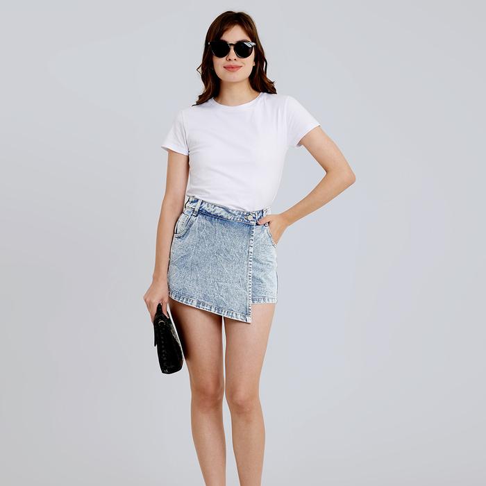 Gambar LEO SHIRT LOOKBOUTIQUESTORE dari LOOKBOUTIQUESTORE Kota Bandung Tokopedia