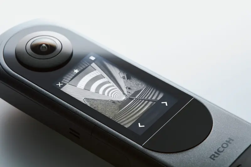 Ricoh Theta X (360 Camera) 4