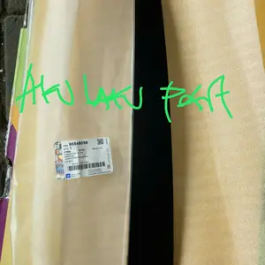 garnis pintu depan kanan chevrolet optra 1.8