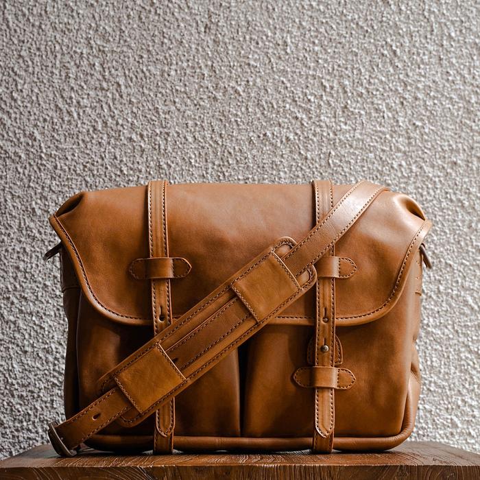 Gambar F.C. 15 Sand Messenger Bag dari Letsdothis Indonesia Kota Depok Tokopedia