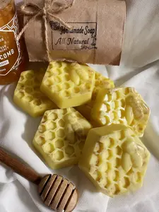 Honey and oatmeal goat milk soap / handmade soap