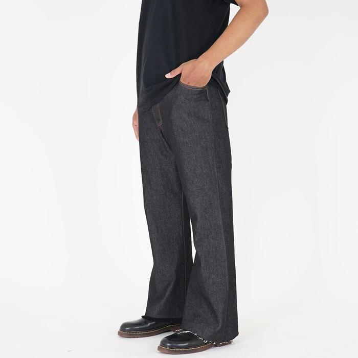 Gambar Dailyoutfits Unfinished Bootcut Jeans Black Washed Strech Premium - S dari Daily Outfits DYO Kota Tangerang Tokopedia