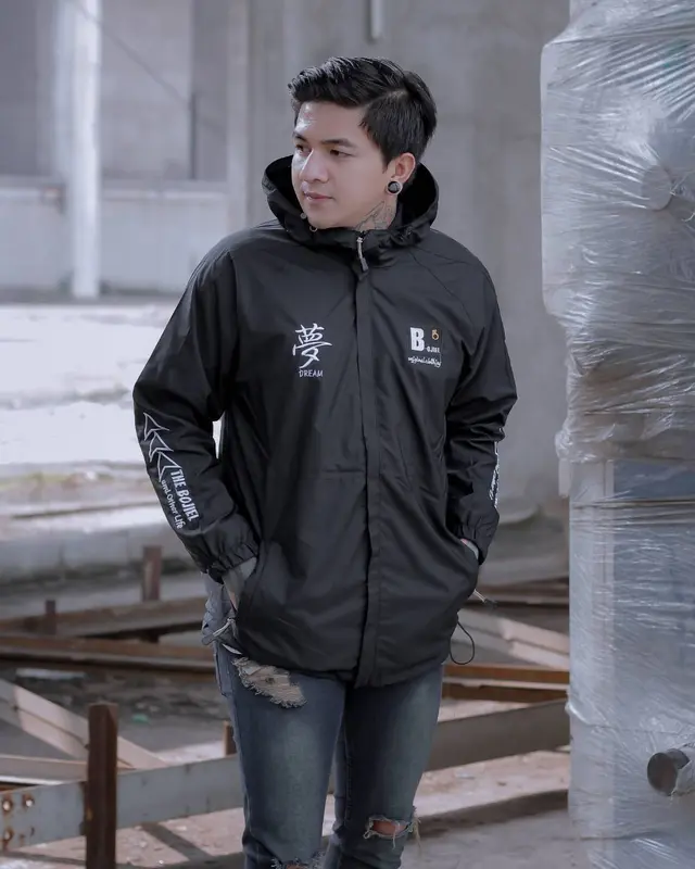 Jaket Parasut Pria Waterproof Jepang Kanji Original Distro The Bojiel 1
