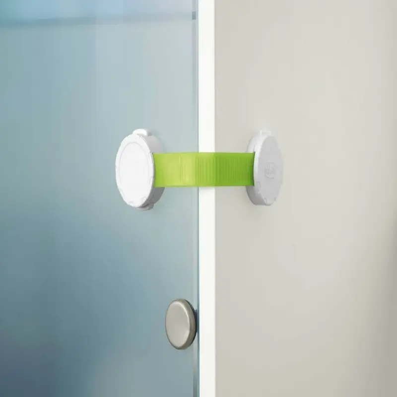 Pengaman Pintu - Chicco Multi Lock 2