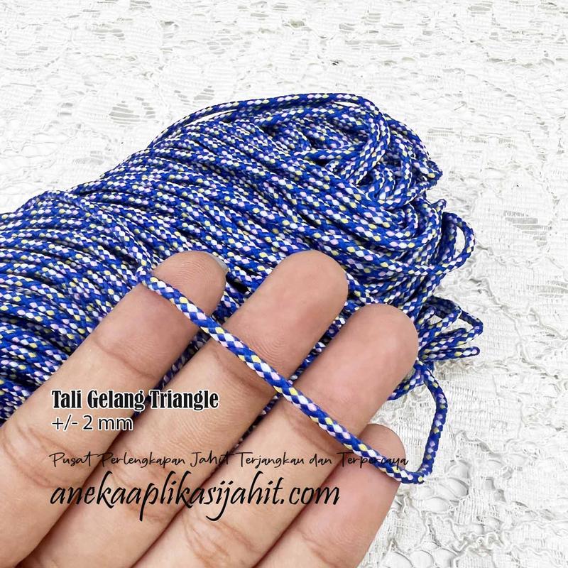 1 BKS TALI GELANG TRIANGLE / TALI GUNUNG 2 MM PANJANG (+/-81 M, 144GR) 2