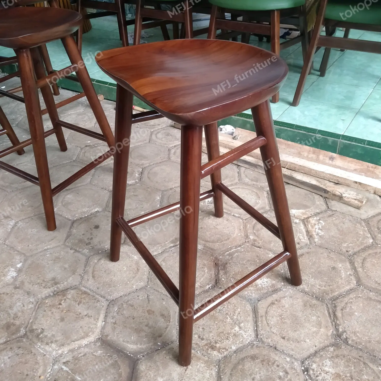 kursi bar cafe minimalis kayu jati kontruksi kuat