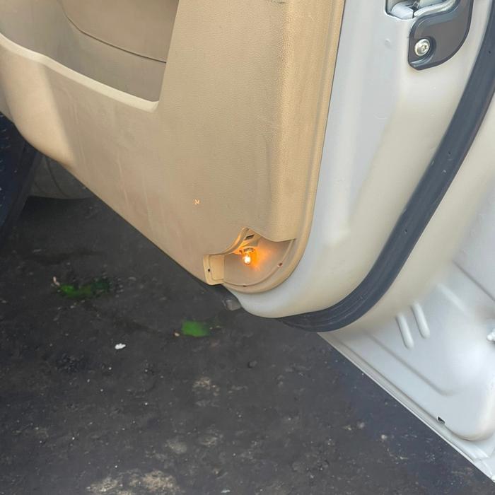 Gambar Mika Lampu Doortrim Pintu Depan Kanan Captiva 92199431 dari Harvest Motor Fatmawati Kota Administrasi Jakarta Pusat Tokopedia