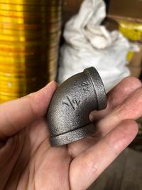 Gambar Elbow Drat Hitam 1/2" Inch 90 Deg / Keni Drat Dalam Hitam Besi 1/2" dari Jaya Cemerlang Makmur Kota Administrasi Jakarta Pusat 3 Tokopedia
