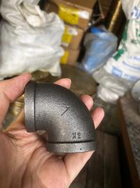 Gambar Elbow Drat Hitam 1" Inch 90 Deg / Keni / Knee Drat Dalam Hitam Besi 1" dari Jaya Cemerlang Makmur Kota Administrasi Jakarta Pusat 3 Tokopedia