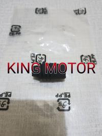 Gambar Karet Stopper Pintu Bagasi Belakang Honda Jazz S RS GE8, Mobilio, BRV dari zhu jaya motor Kota Administrasi Jakarta Pusat 2 Tokopedia