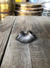Gambar Elbow Drat Hitam 3/4" Inch 90 Deg / Keni Drat Dalam Hitam Besi 3/4" dari Jaya Cemerlang Makmur Kota Administrasi Jakarta Pusat 2 Tokopedia