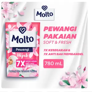 Molto pewangi flower shower 820ml