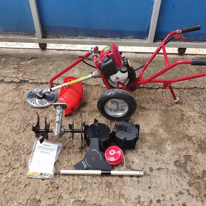 MINI TRACTOR PENGRMBUR,PENYIANG DAN POTONG RUMPUT MERK ROBOTECH 1
