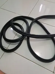 karet balon / peredam body pintu mobil toyota xenia