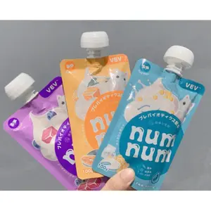 Makanan kucing snack creamy num num cemilan kucing dan kitten 100 gr