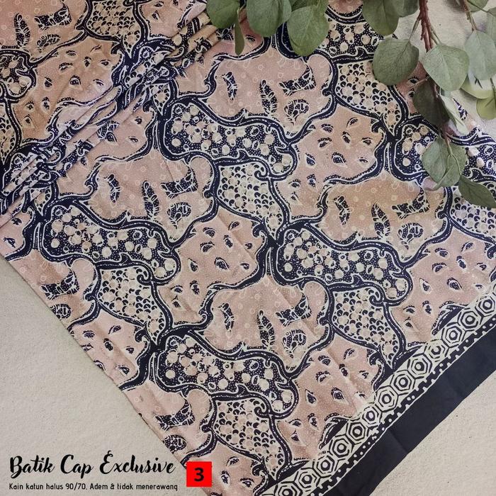 Gambar Kain Batik Cap Motif Sekarjagad Warna Cream Krem Biru Navy dari Batik Hamparan Berlian Kota Pekalongan 3 Tokopedia