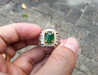 Gambar Batu Permata Natural Zamrud Emerald Beryl ZR013 Ikatan Perak Mewah dari CNC phoneshop Kota Administrasi Jakarta Pusat 4 Tokopedia