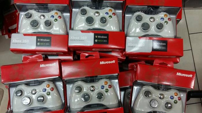Gambar STIK WIRED XBOX 360 PAKING WARNA PUTIH dari Fun game Mimi Square Kota Administrasi Jakarta Utara Tokopedia