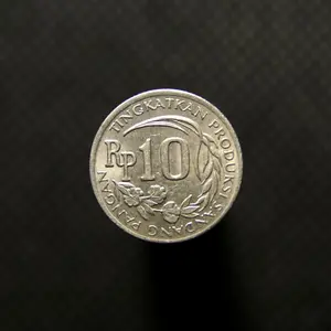 Uang Koin Kuno 10 Rupiah Kancing Tahun 1971 Kondisi Gress/Baru