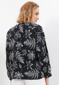 Gambar LLACES Clothing - Blouse Wanita - Joie Blouse - Black Leaves - S dari LLACES Clothing Kota Administrasi Jakarta Barat 3 Tokopedia